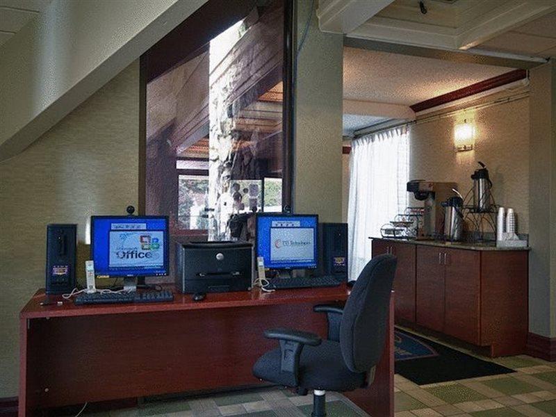 Howard Johnson By Wyndham Clifton Nj Exterior foto